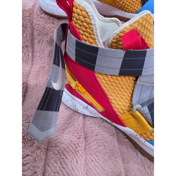 Nike Lebron Soldier 12 Multicolor Basketball Shoes Size 10 EU 44 Yellow/Blue/Red main image 9